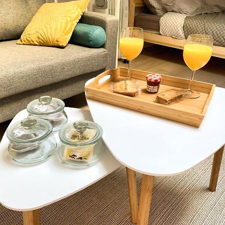 Studio Avec Lumiere D'Ambiance - Proche Victoire Appartement Bordeaux Buitenkant foto