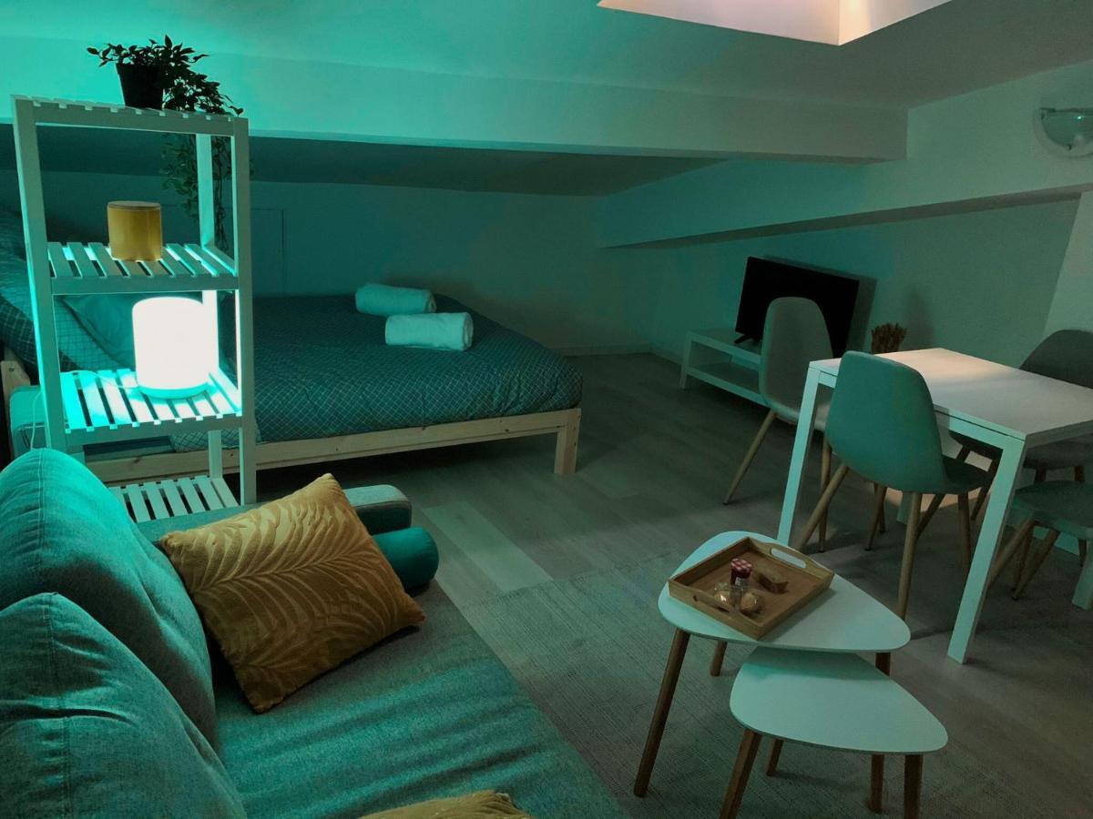 Studio Avec Lumiere D'Ambiance - Proche Victoire Appartement Bordeaux Buitenkant foto